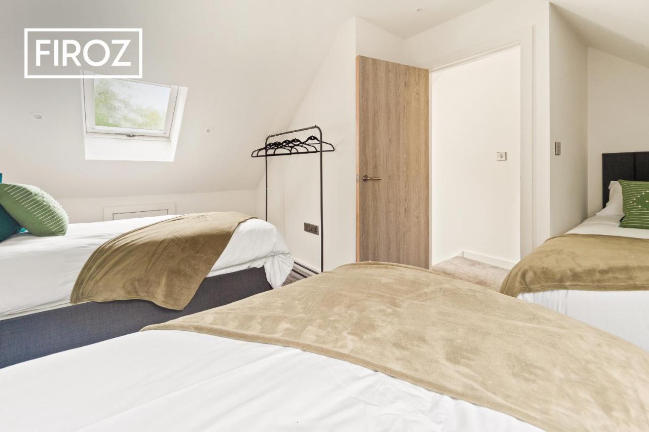 Spacious 4 Bedroom 3 Bath House For Families & Contractors With Free Parking, Fast Wi-Fi & Netflix By Firoz Property Management Leeds  Exterior photo