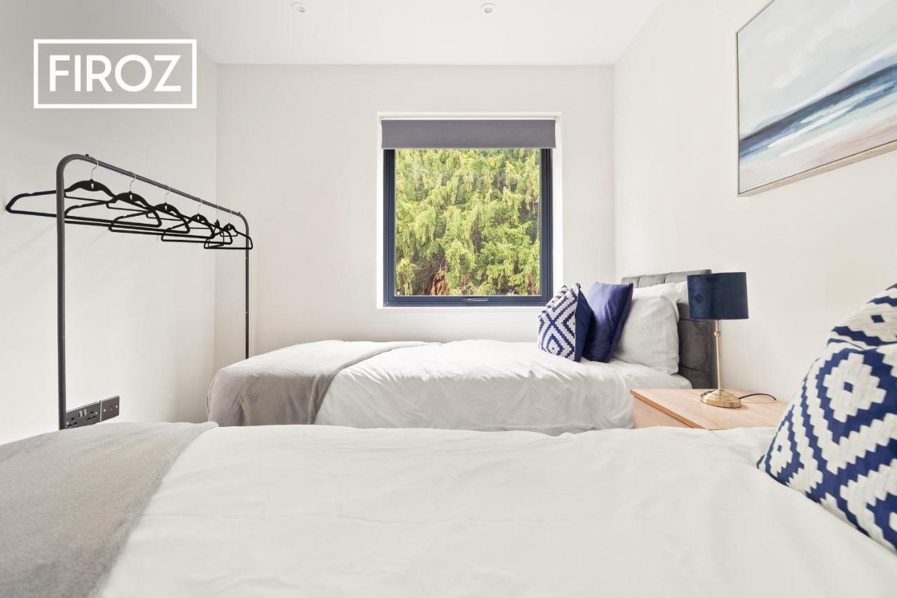 Spacious 4 Bedroom 3 Bath House For Families & Contractors With Free Parking, Fast Wi-Fi & Netflix By Firoz Property Management Leeds  Exterior photo
