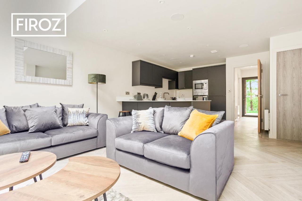 Spacious 4 Bedroom 3 Bath House For Families & Contractors With Free Parking, Fast Wi-Fi & Netflix By Firoz Property Management Leeds  Exterior photo
