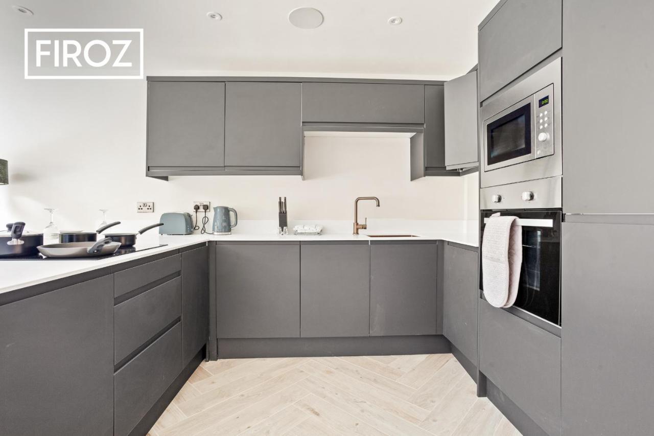 Spacious 4 Bedroom 3 Bath House For Families & Contractors With Free Parking, Fast Wi-Fi & Netflix By Firoz Property Management Leeds  Exterior photo