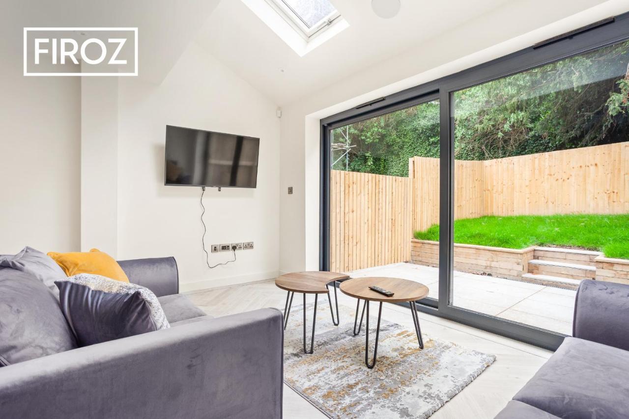 Spacious 4 Bedroom 3 Bath House For Families & Contractors With Free Parking, Fast Wi-Fi & Netflix By Firoz Property Management Leeds  Exterior photo